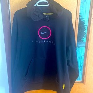 Womens XL Nike therma fit black sweatshirt